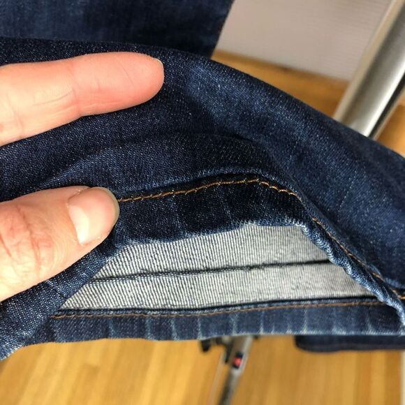 Joe's JEANS Honey Fit, Dark Denim Bootcut Jean Sz 27 - Picture 4 of 8